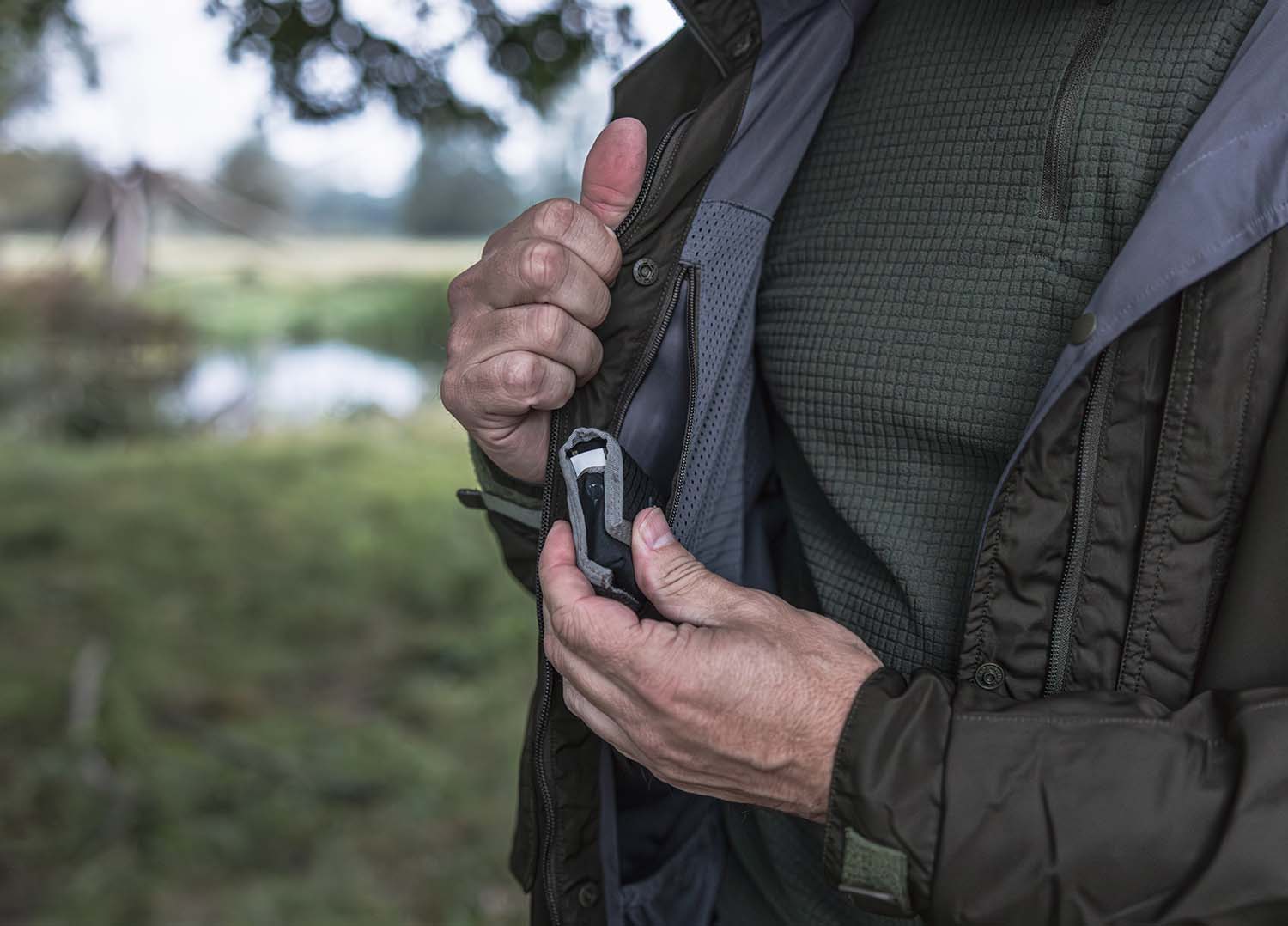 Mens Halkon Feature9